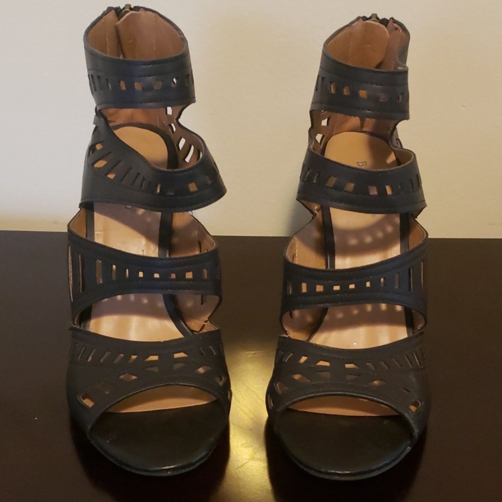 black chunky heels
